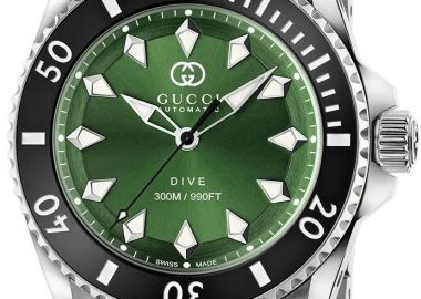 GUCCI Dive Automatic Swiss Made - YA136363, Silver case with Stainless Steel Bracelet - Gucci - 