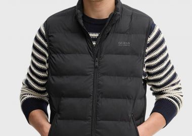 Guess ανδρικό αμάνικο μπουφάν με λογότυπο Regular Fit - M6RN25WJ242 Μαύρο - GUESS - 