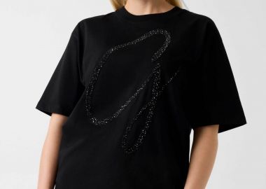 Guess γυναικείο T-shirt και ανάγλυφο λογότυπο με στρας Oversized Fit - W6GI39K3478 Μαύρο - GUESS - 
