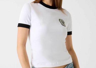 Guess γυναικείο T-shirt με logo patch - W6RI31J1314 Λευκό - GUESS - 