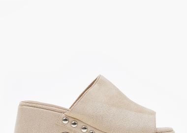 Γυναικεία clogs - τσόκαρα με suede υφή και τρουκς - Μπεζ - Issue - 
