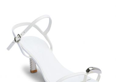 Γυναικεία πέδιλα με λεπτό τακούνι και toe ring - Λευκό - Issue - 