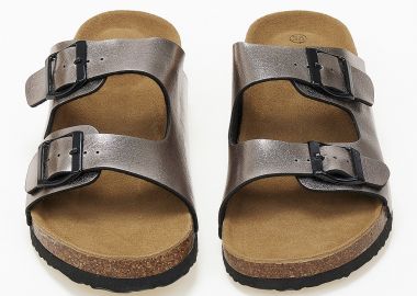 Γυναικεία σανδάλια flatform με ρυθμιζόμενα ζωνάκια και αγκράφες - Γκρι - Issue - 