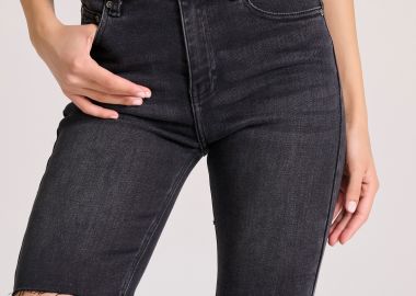 Γυναικεία τζιν βερμούδα με raw edges - FUNKY BUDDHA - 