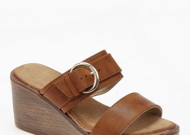 Γυναικείες πλατφόρμες με δυο φάσες και αγκράφα - Κάμελ - Issue - 