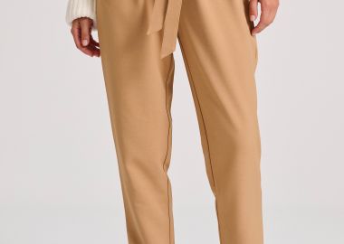 Γυναικείο casual παντελόνι με πιέτες - FUNKY BUDDHA - 