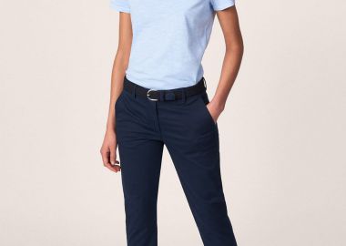 Γυναικείο cropped μονόχρωμο παντελόνι GANT - 4150025 Μπλε Σκούρο - GANT - 
