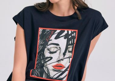 Γυναικείο t-shirt με face photographic τύπωμα - FUNKY BUDDHA - 