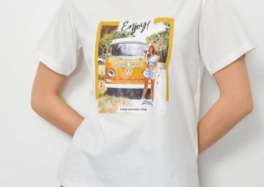Γυναικείο t-shirt με σχέδιο Enjoy-λευκό - SOU - 