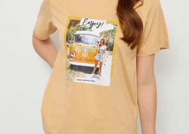 Γυναικείο t-shirt με σχέδιο Enjoy-μπεζ - SOU - 