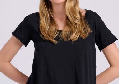 Γυναικείο t-shirt με στρογγυλή λαιμόκοψη - The essentials - FUNKY BUDDHA - 