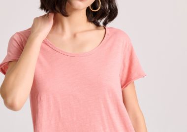 Γυναικείο t-shirt με στρογγυλή λαιμόκοψη - The essentials - FUNKY BUDDHA - 