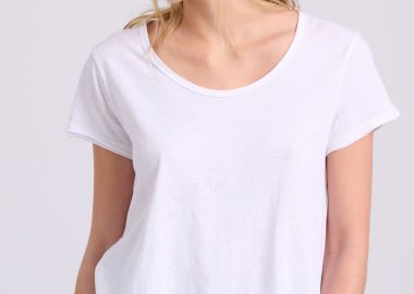 Γυναικείο t-shirt με στρογγυλή λαιμόκοψη - The essentials - FUNKY BUDDHA - 