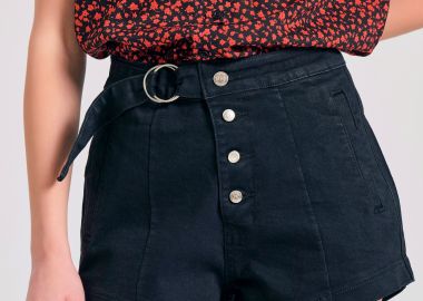 Γυναικείο τζιν σορτς με διακοσμητική ζώνη με κρίκους - FUNKY BUDDHA - 