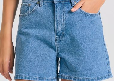 Γυναικείο τζιν σορτς με ελαφρύ ξεθώριασμα - FUNKY BUDDHA - 