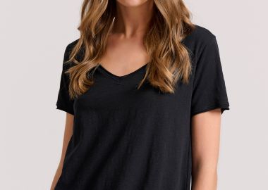 Γυναικείο V-neck μονόχρωμο t-shirt - The essentials - FUNKY BUDDHA - 