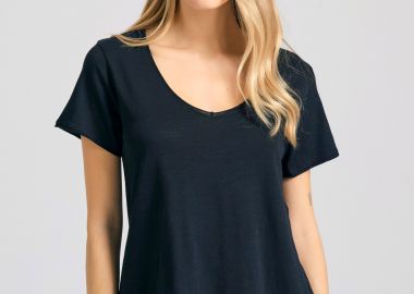 Γυναικείο V-neck t-shirt με raw edges - The essentials - FUNKY BUDDHA - 