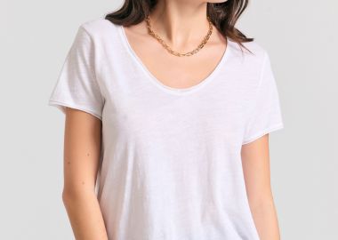 Γυναικείο V-neck t-shirt με raw edges - The essentials - FUNKY BUDDHA - 