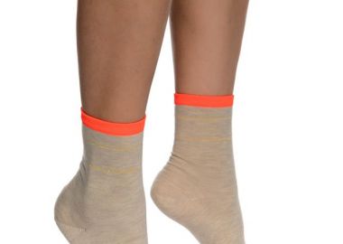 ΓΥΝΑΙΚΕΙΑ ΒΑΜΒΑΚΕΡΗ ΚΑΛΤΣΑ ΜΕ ΣΧΕΔΙΟ ΛΕΠΤΗ ΡΙΓΑ LUREX 3132-3 ΕΚΡΟΥ - INIZIO - 