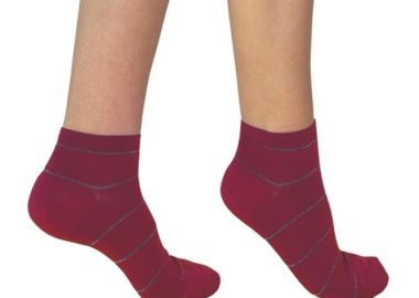 ΓΥΝΑΙΚΕΙΑ BAMBOO ΗΜΙΚΟΝΤΗ ΚΑΛΤΣΑ ΜΕ ΣΧΕΔΙΟ ΛΕΠΤΗ ΡΙΓΑ ΓΚΛΙΤΕΡ 3910-1 ΜΠΟΡΝΤΟ - INIZIO - 