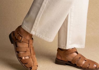 Ideal shoes Φλατ Fisherman σανδάλια - 3277 - Tan Suede - Ideal shoes - 