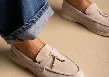 Ideal shoes Μοκασίνια με μεταλλική λεπτομέρεια - 9753 - Beige Suede - Ideal shoes - 