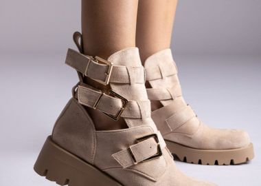 Ideal shoes Μποτάκια biker με chunky σόλα - 7631A - Beige Suede - Ideal shoes - 