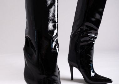 Ideal shoes Μυτερά Λουστρίνι Μποτάκια με Τακούνι Στιλέτο - 2528A - Black Patent - Ideal shoes - 