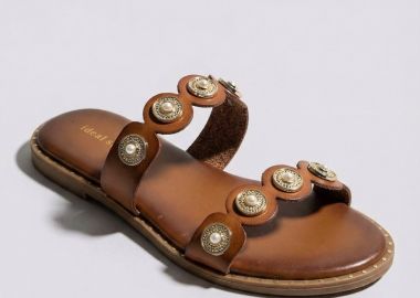 Ideal shoes Σανδάλια με Μεταλλικές Λεπτομέρειες - 2852 - Ταμπά Ματ - Ideal shoes - 