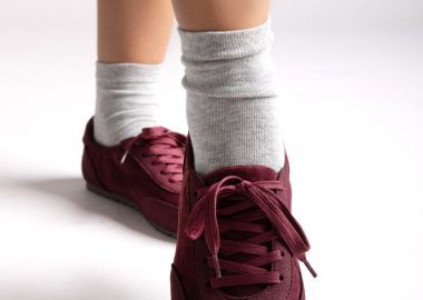 Ideal shoes Σουέτ χαμηλά sneakers - 9723 - Burgundy Suede - Ideal shoes - 
