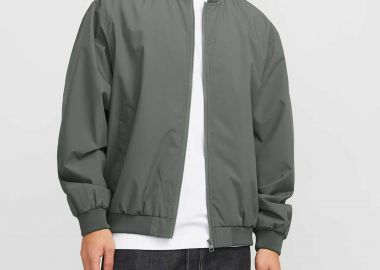 JACK & JONES ανδρικό μονόχρωμο bomber jacket με λογότυπο - 12268608 Λαδί - JACK & JONES - 