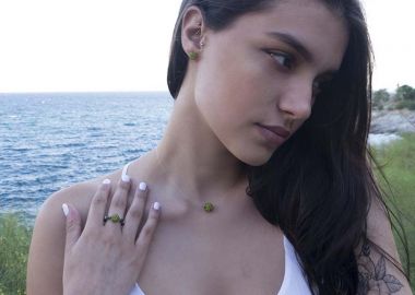 Jt Ασημένιο κολιέ ντισκομπάλα με κρύσταλλα σε πετονιά Πράσινο Λαδί - JT - 