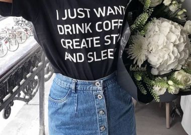 JUST WANT TO BLACK T- SHIRT - fashionroom - 