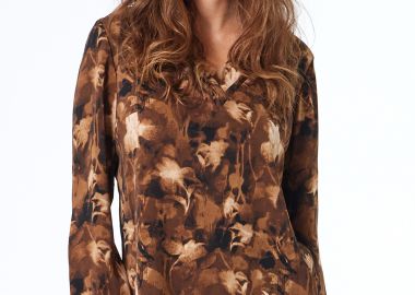 ΚΑΦΕ ΦΛΟΡΑΛ ΜΠΛΟΥΖΑ ΜΕ ΠΙΕΤΕΣ - Anna Raxevsky - 