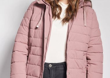 Καπιτονέ μπουφάν με κουκούλα και γούνινη επένδυση -  - 