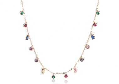 Κολιέ με πολύχρωμα πέτρες και charms από ανοξείδωτο ατσάλι σε χρυσή απόχρωση -  - 