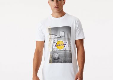 LA LAKERS NBA PHOTOGRAPHIC WHITE T-SHIRT ΑΣΠΡΟ - NEW ERA - 