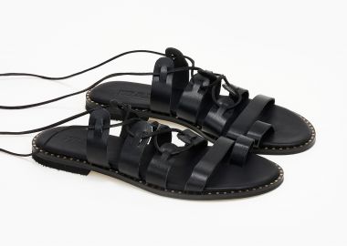 Lace up δερμάτινα σανδάλια με toe ring - Μαύρο - Issue - 