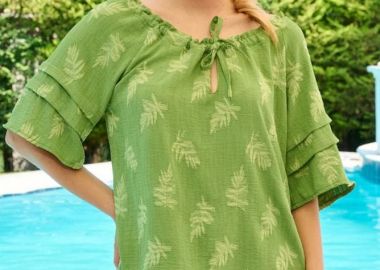 ΛΑΧΑΝΙ ΚΟΝΤΟΜΑΝΙΚΗ ΜΠΛΟΥΖΑ ΜΕ ΣΟΥΡΑ - Anna Raxevsky - 