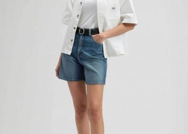 Lee® γυναικείο denim σορτς ψηλόμεσο με logo patch Relaxed Fit 