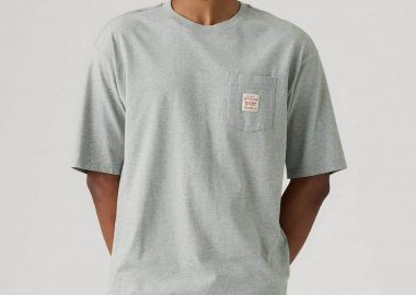 Levi's® ανδρικό T-shirt με τσέπη και logo patch Loose Fit 