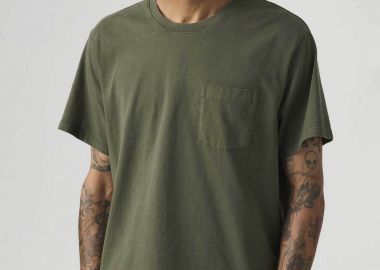 Levi's® ανδρικό T-shirt με τσέπη Standard Fit 
