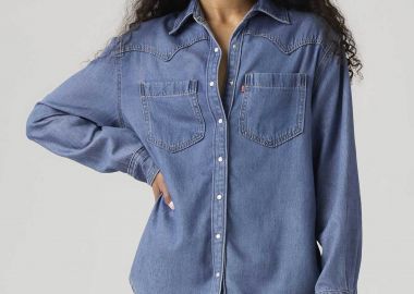 Levi's® γυναικείο denim πουκάμισο με τσέπες Relaxed Fit 