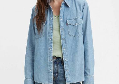 Levi's® γυναικείο denim πουκάμισο με τσέπες Standard Fit 