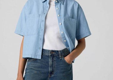 Levi's® γυναικείο πουκάμισο cropped με τσέπες Relaxed Fit 