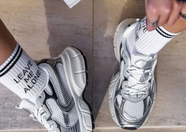 ΛΕΥΚΑ ΜΕ ΑΣΗΜΙ SNEAKERS - TRAIL - sense-shop - 