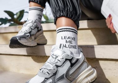 ΛΕΥΚΑ ΜΕ ΑΣΗΜΙ SNEAKERS - TRAIL - fashionroom - 