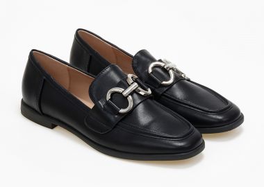 Loafers με διακοσμητική αγκράφα - Μαύρο - Issue - 