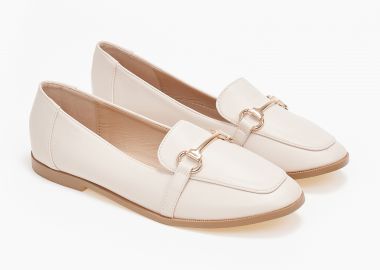 Loafers με διακοσμητική αγκράφα - Μπεζ - Issue - 