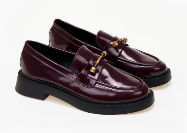 Loafers με μεταλλική λεπτομέρεια - Μπορντώ - Issue - 